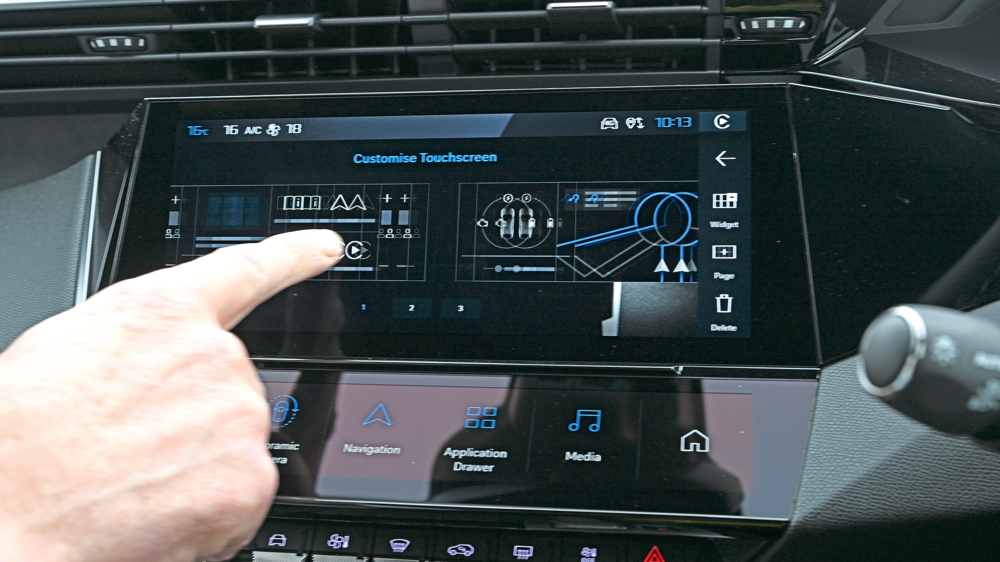 Peugeot E-408 - infotainment