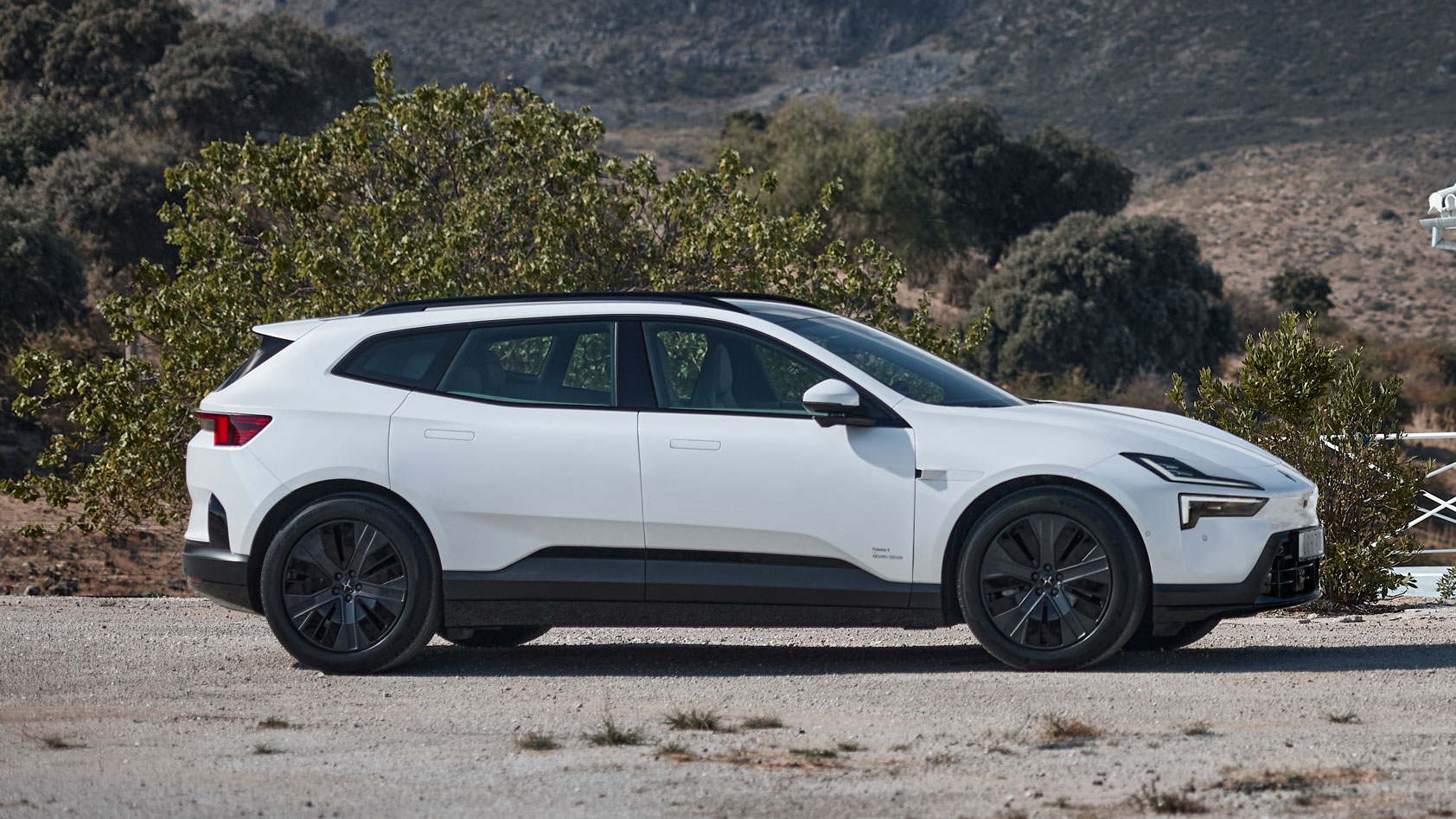 Polestar 4 SUV - static