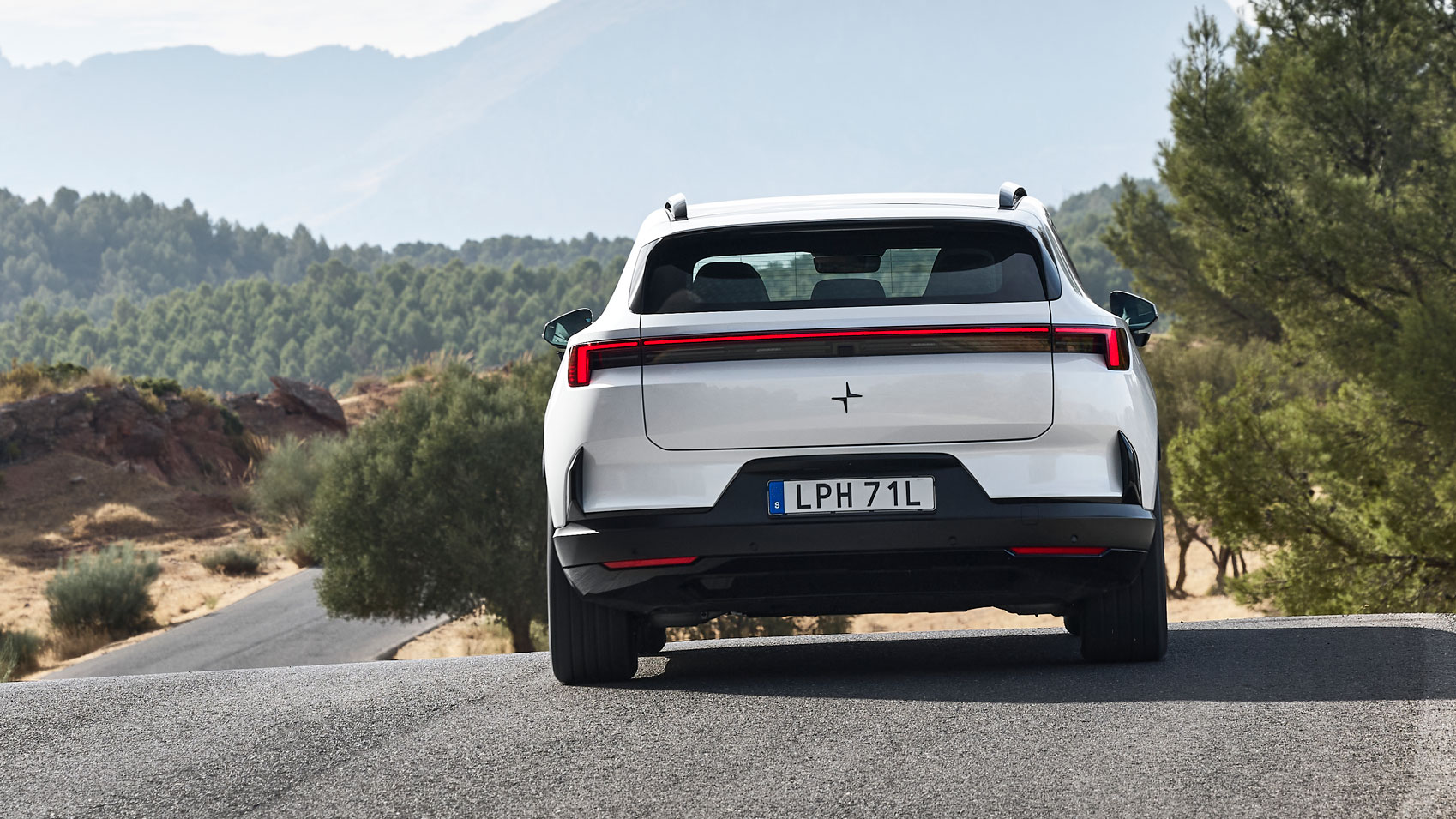 Polestar 4 SUV - full rear