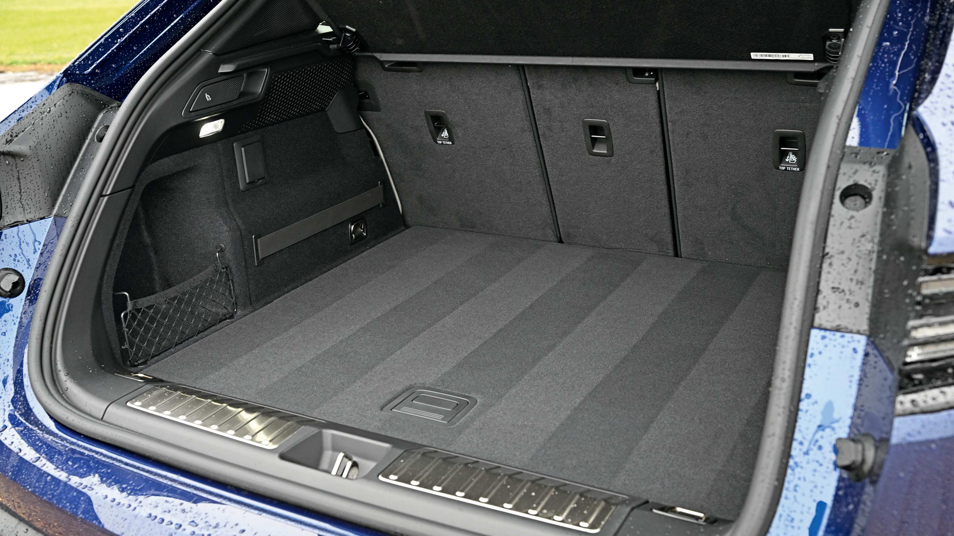 Porsche Macan - boot space