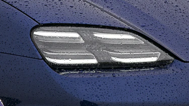Porsche Macan - headlight