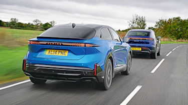 Porsche Macan vs Alpine A390 - rear 3/4