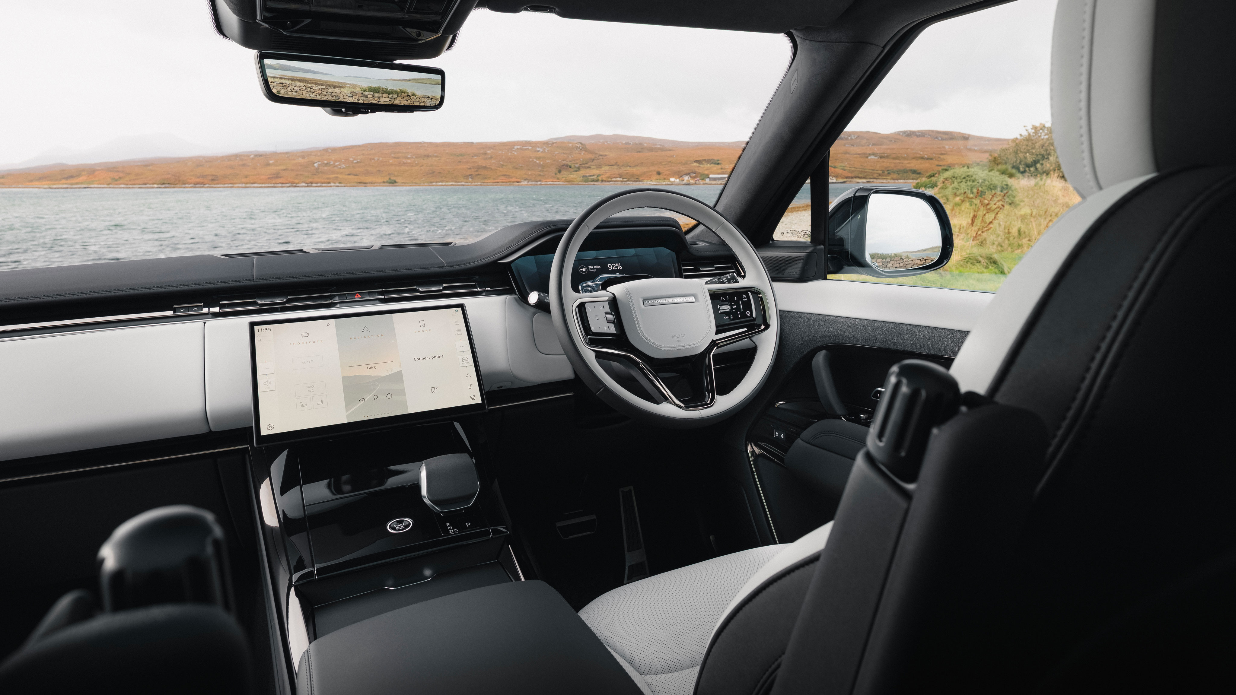 Range Rover Sport Electric - dash