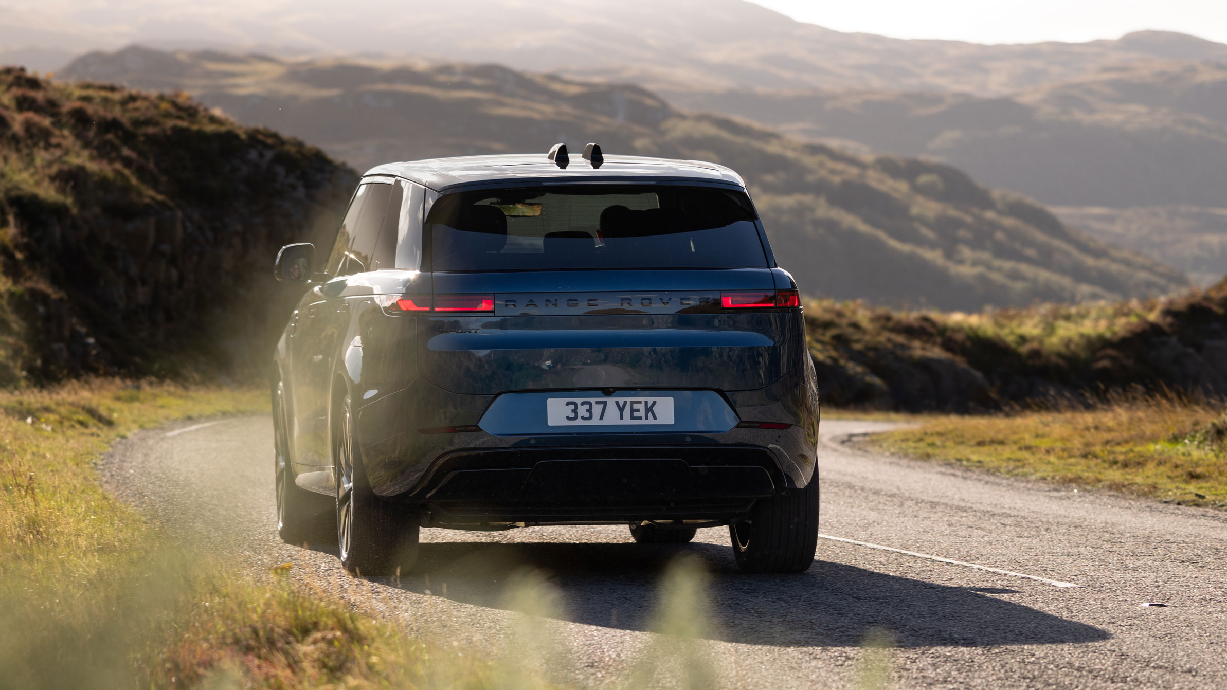 Range Rover Sport Electric - rear action