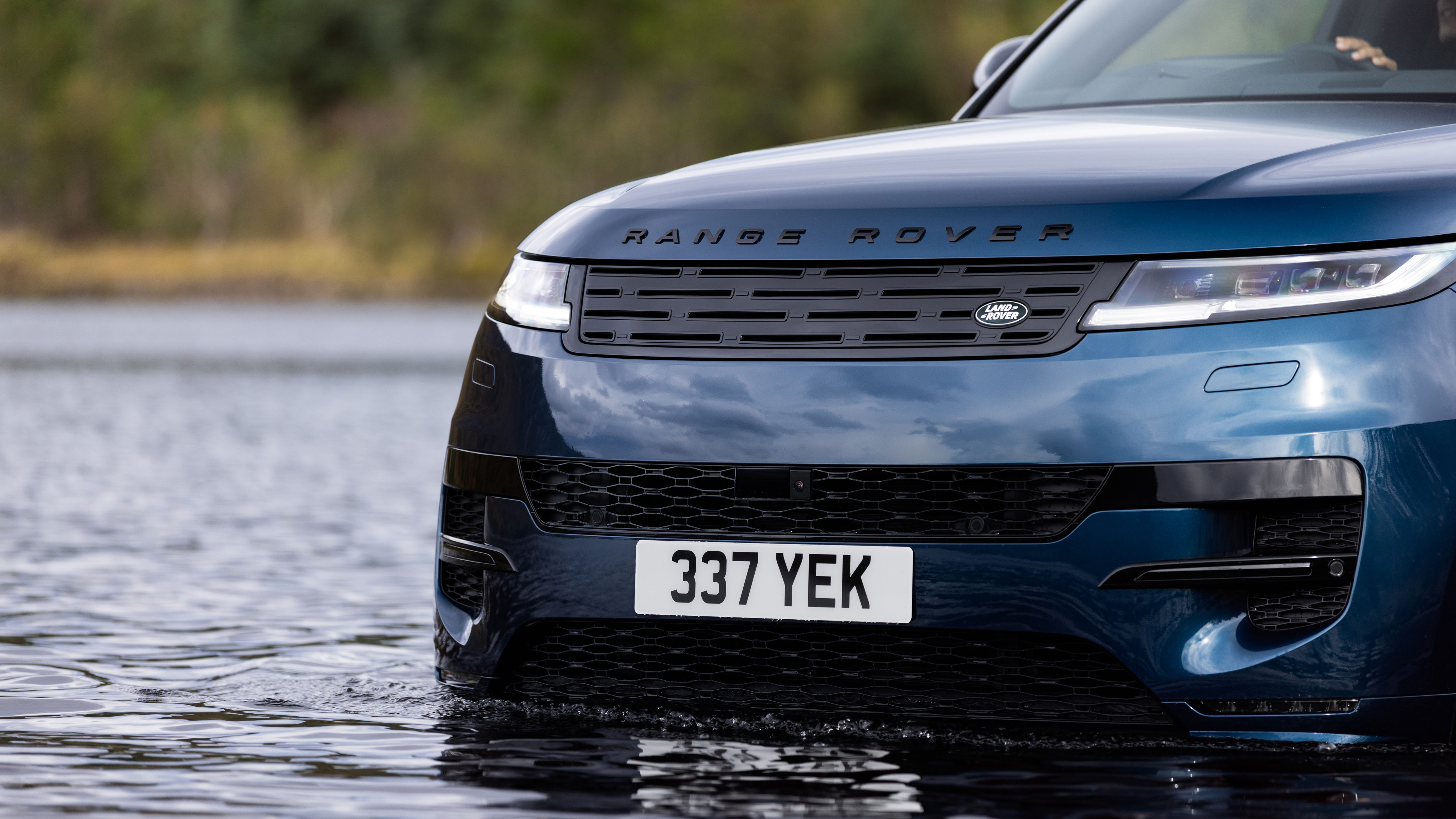 Range Rover Sport Electric - front detail