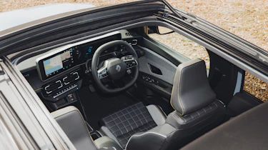 Renault 4 Plein Sud UK - front interior