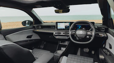 Renault 4 Plein Sud UK - front interior