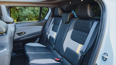 Renault 4 Plein Sud UK - rear seats