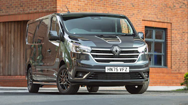 Renault Trafic - front