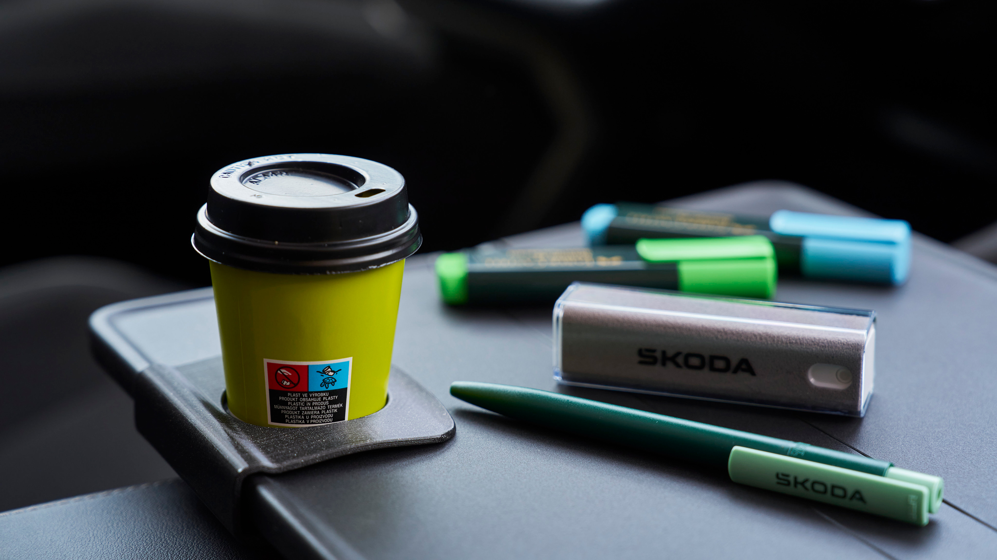 Skoda 3D-printable accessories - table cup holder