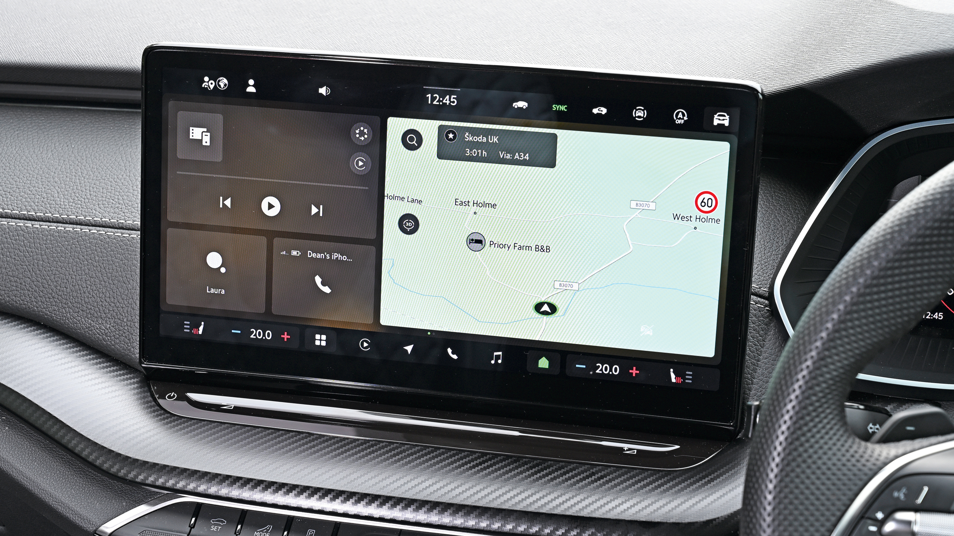 Skoda Octavia Estate - infotainment