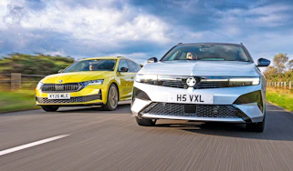 Skoda Octavia Estate vs Vauxhall Astra Sports Tourer - front tracking