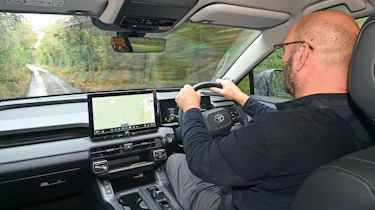 Toyota RAV4 Plug-in hybrid Excel - driving