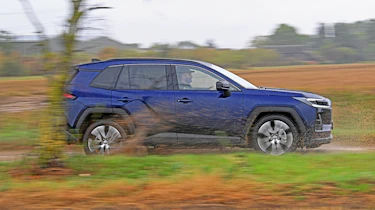 Toyota RAV4 Plug-in hybrid Excel - side