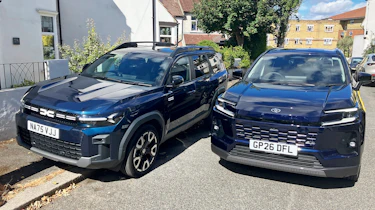 Toyota RAV4 Plug-in hybrid Excel - with Dacia