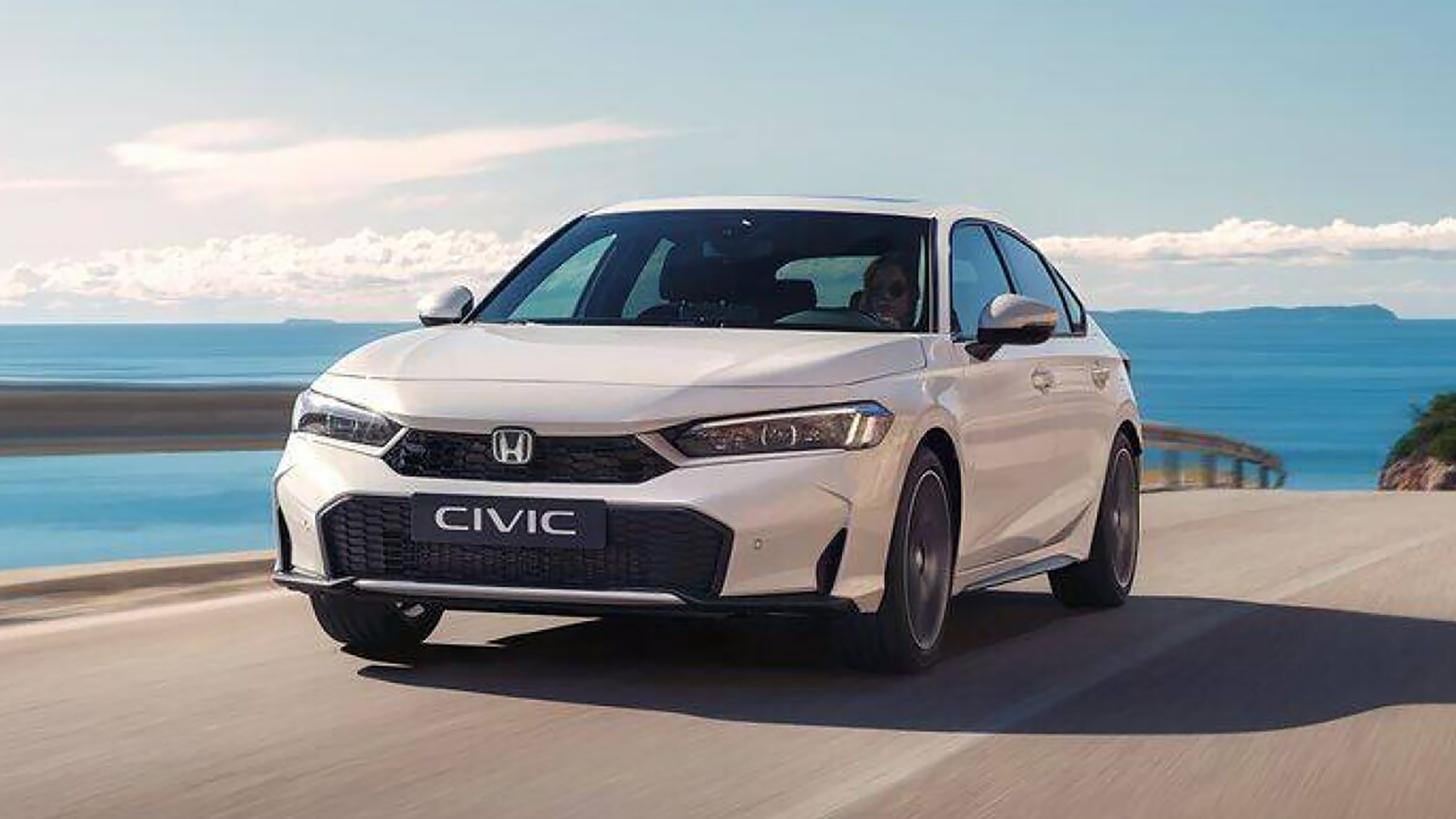 Upgraded Honda Civic e-HEV S+ SHIFT - front tracking