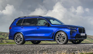 Used BMW X7 - front
