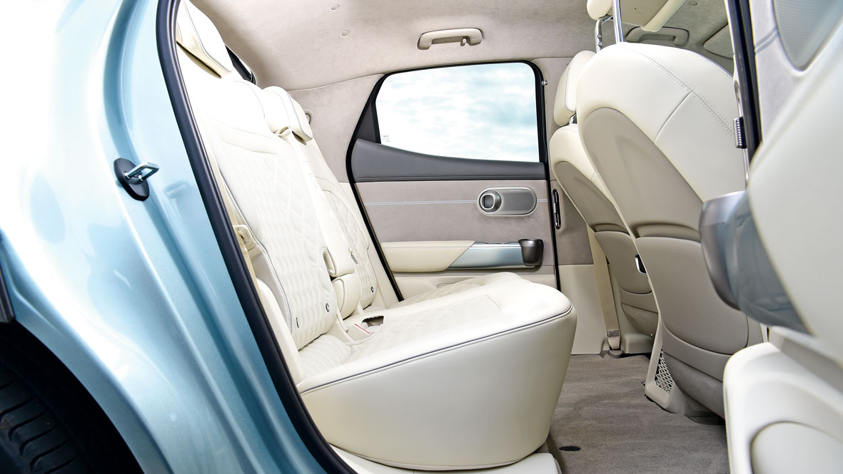 Used Genesis GV60 - rear seats
