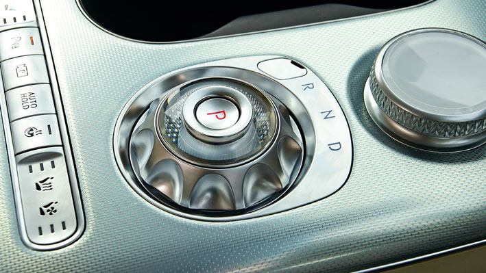 Used Genesis GV60 - interior