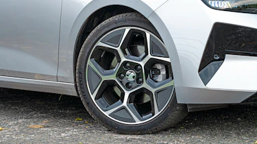 Vauxhall Astra Sports Tourer - alloy wheel
