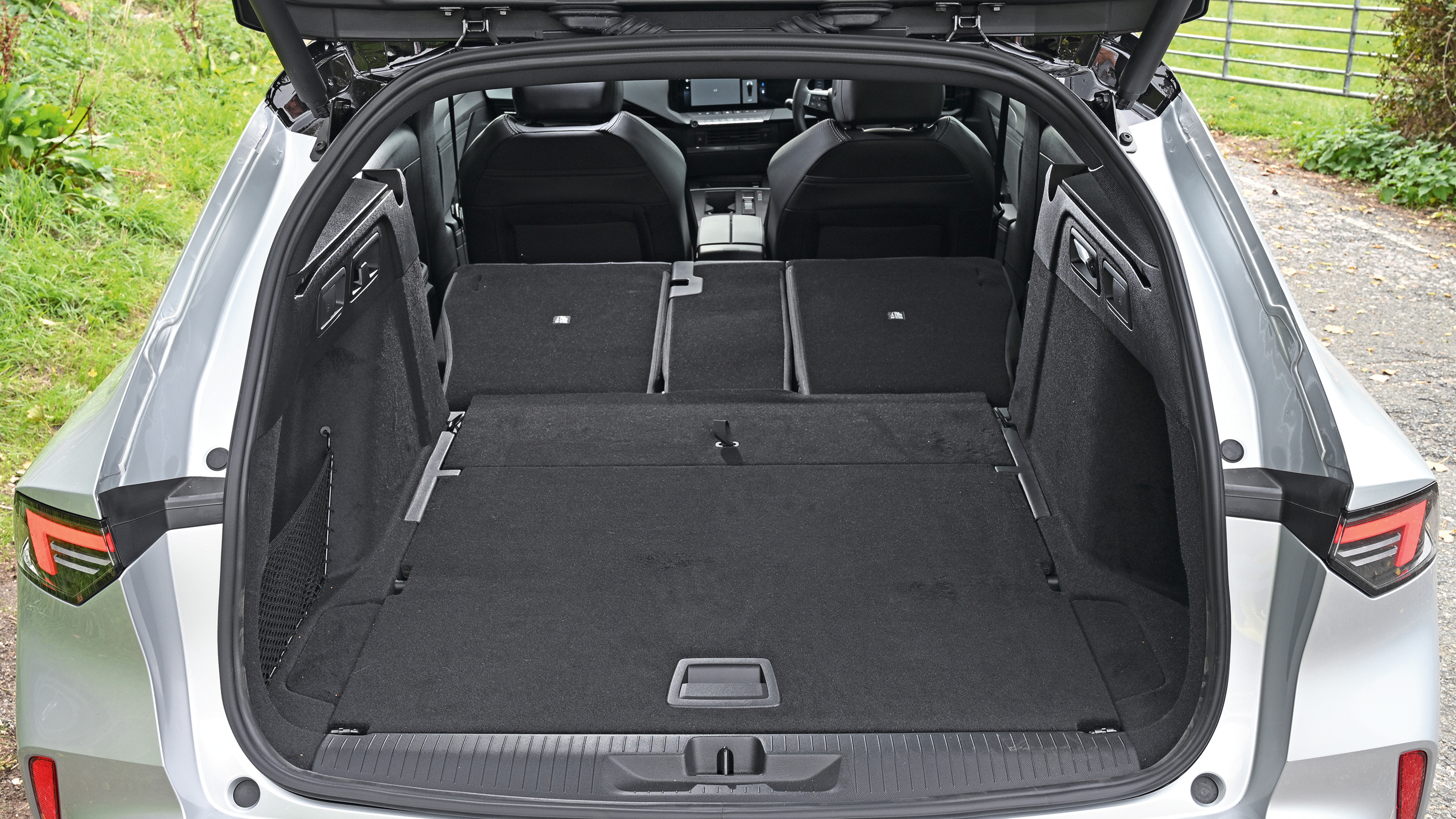 Vauxhall Astra Sports Tourer - boot space
