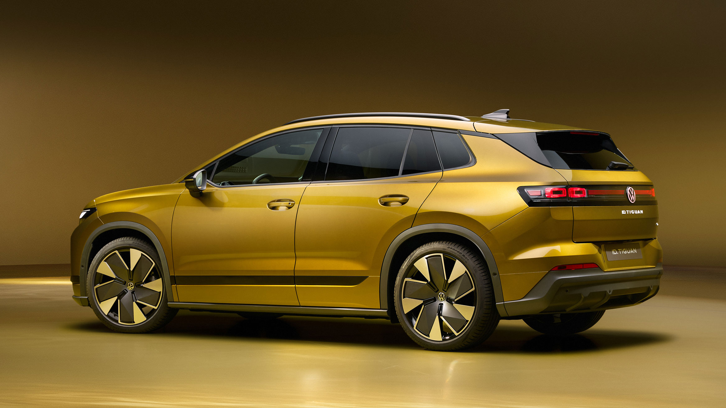 New Volkswagen ID. Tiguan - rear static 