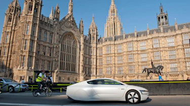 Volkswagen XL1 side view