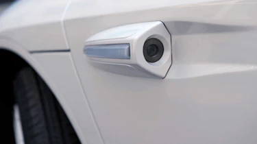 Volkswagen XL1 side camera