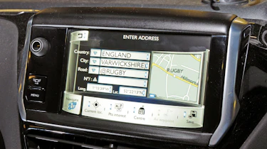 Peugeot 208 sat nav detail