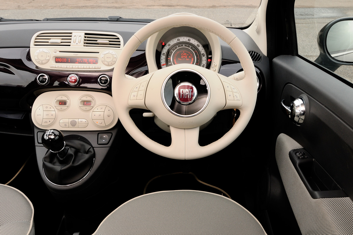 Fiat 500 interior