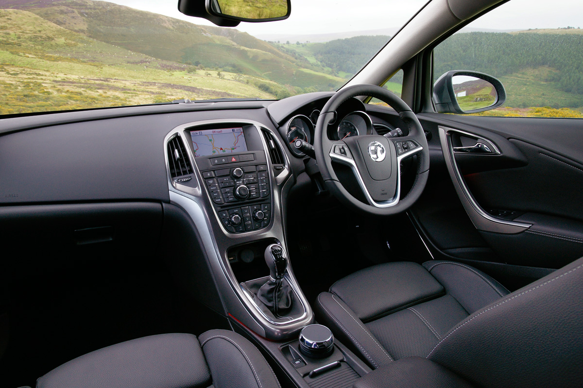 Vauxhall Astra interior