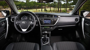 Toyota Auris interior