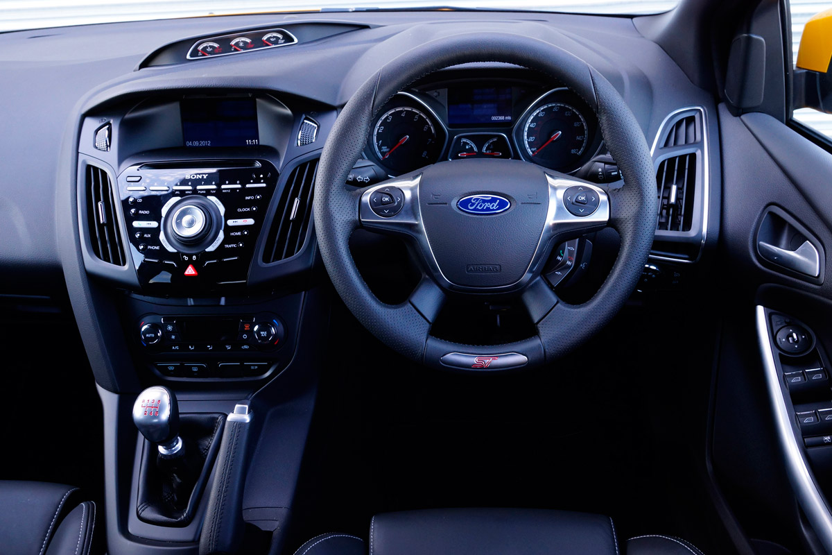 Ford Focus ST interior