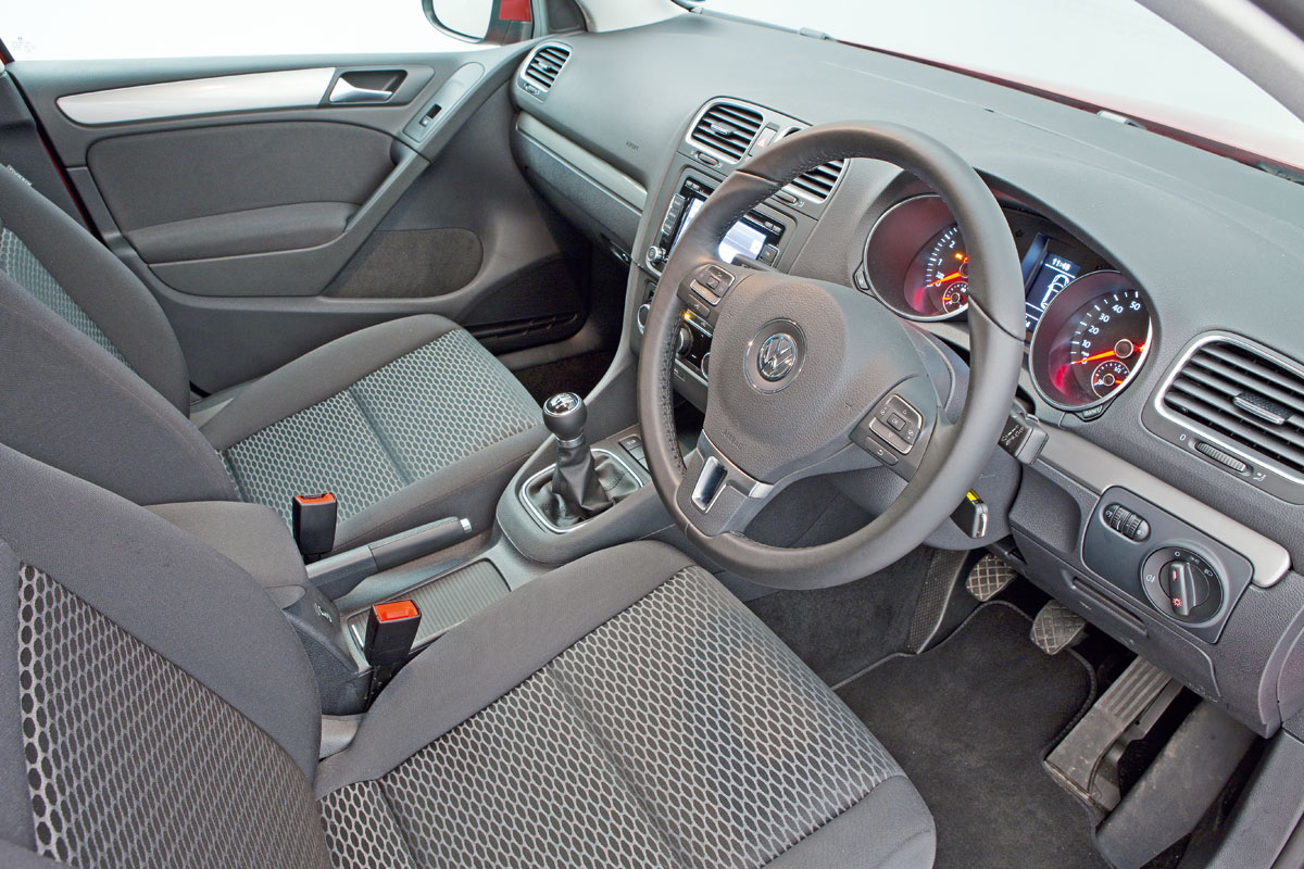 Volkswagen Golf BlueMotion interior