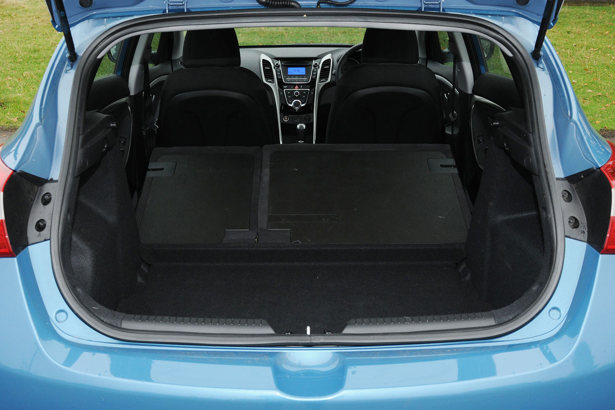 Hyundai i30 boot