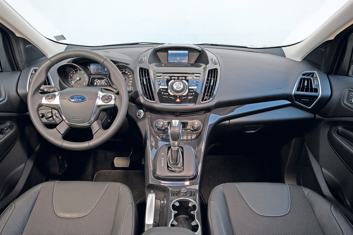 Ford Kuga 2.0 TDCi interior