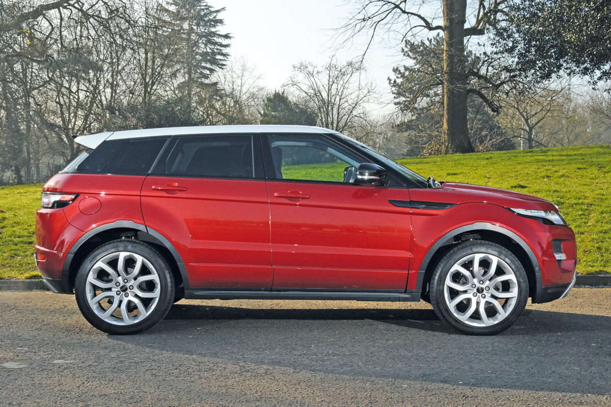 Range Rover Evoque side profile