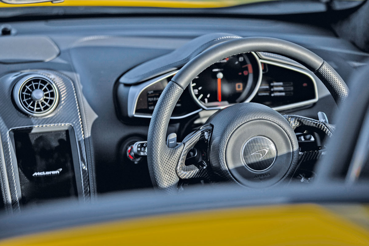McLaren 12C Spider interior