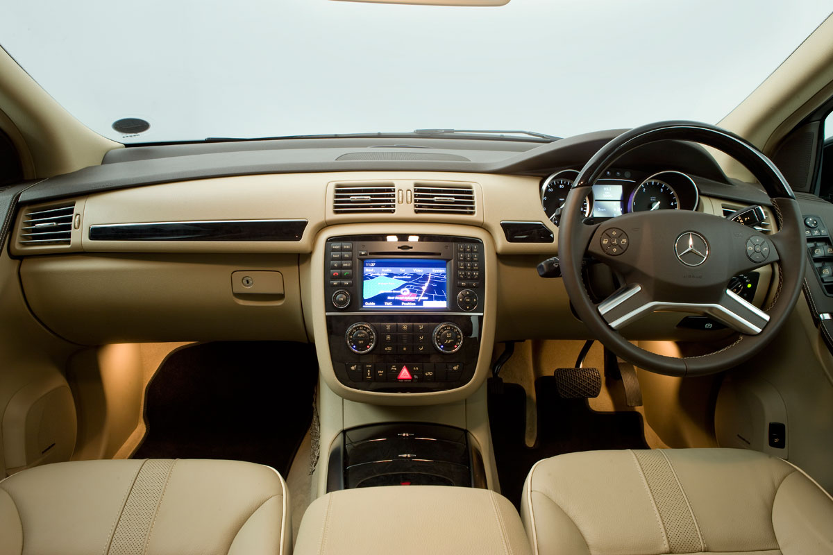 Mercedes R-Class interior