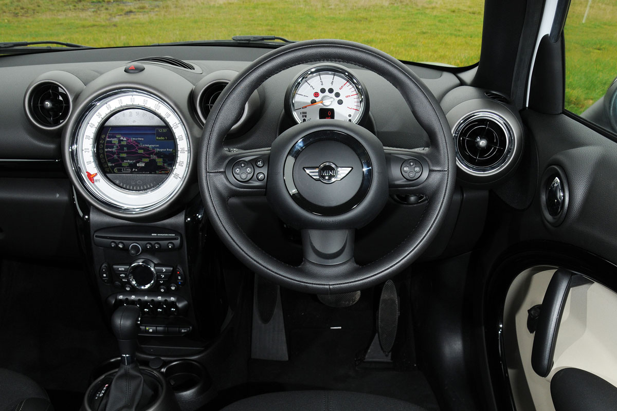MINI Countryman interior