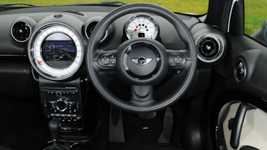 MINI Countryman interior