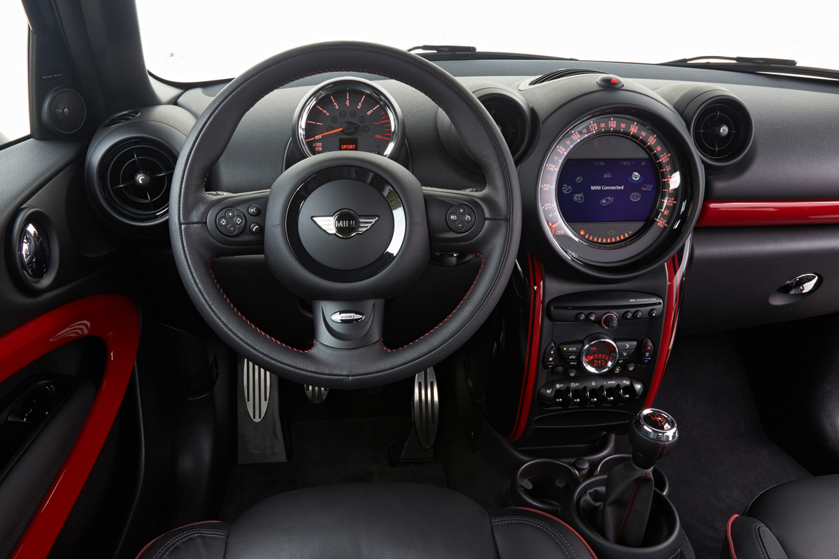 MINI JCW Paceman interior