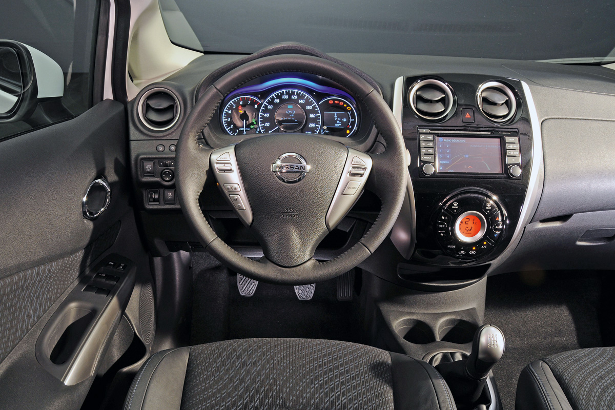 New Nissan Note interior