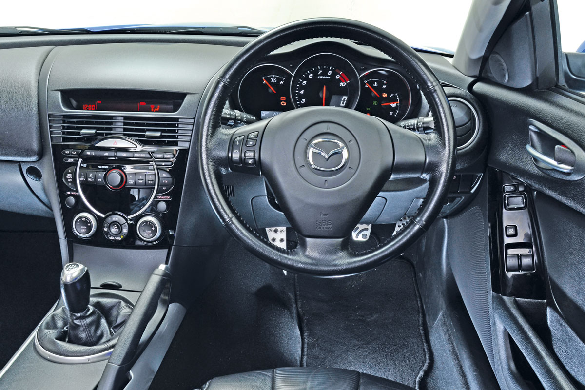 Mazda RX-8 interior