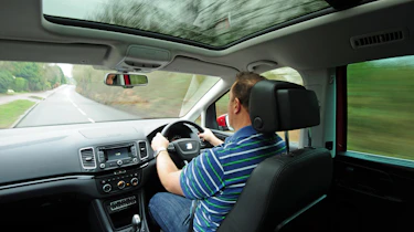 SEAT Alhambra interior driving