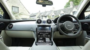 Jaguar XJ interior