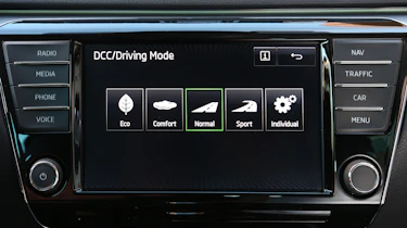 Skoda Superb - interior detail