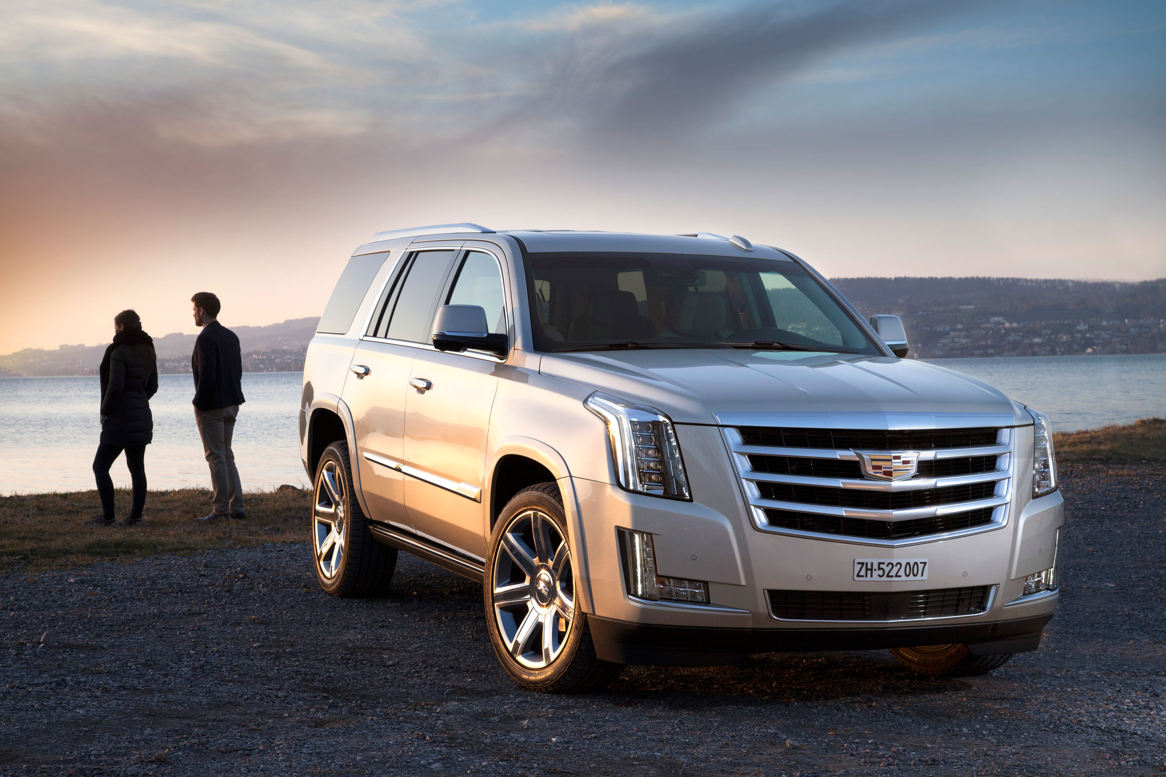 Cadillac Escalade 2015 - front