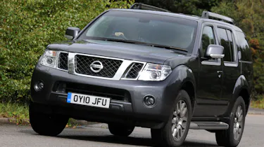 Nissan Pathfinder front cornering