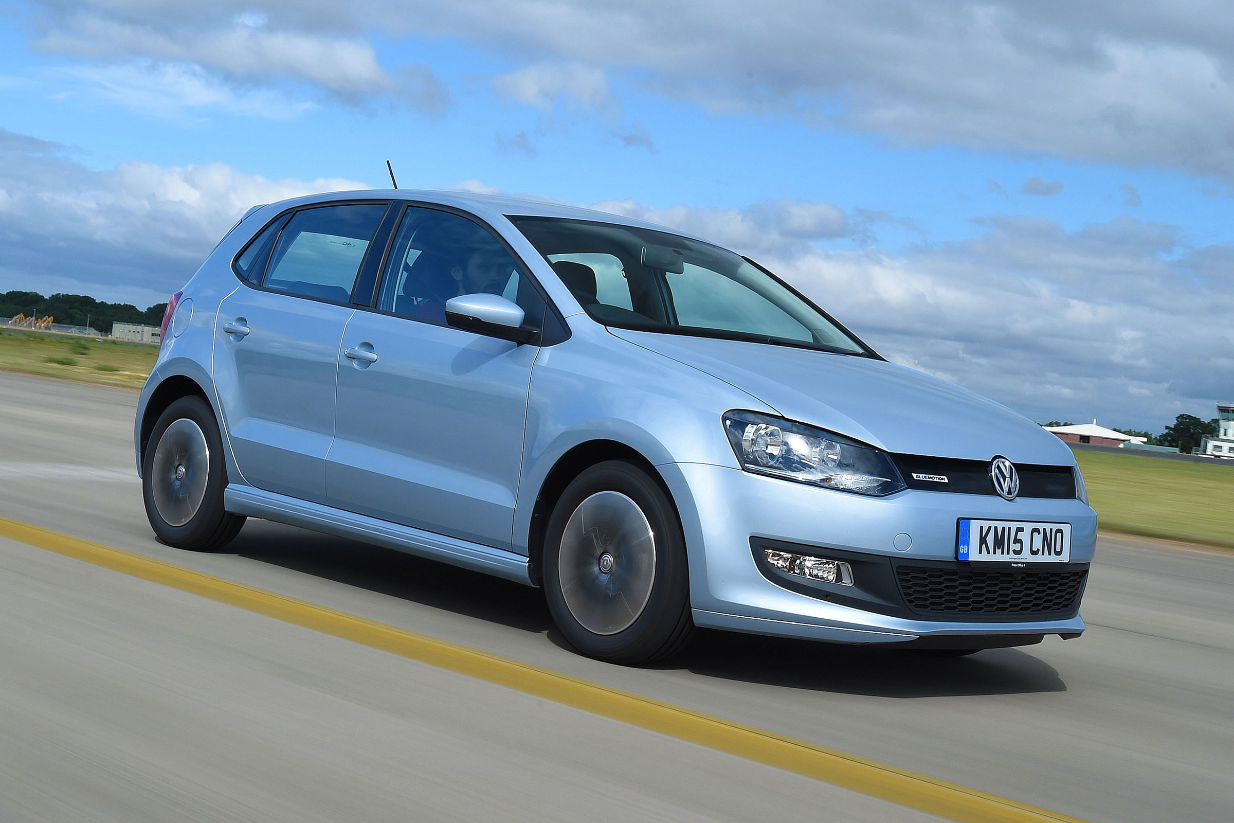 VW Polo BlueMotion - front tracking